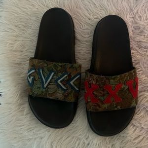 Gucci slides